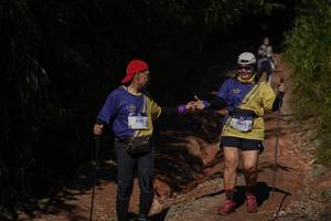 BIB: 1195, 1402
                            <button type="button" onclick="openModal(19235931)" class="btn btn-primary btn-sm float-right btn-popup" data-toggle="modal" data-target=".modal-high-quality">
                        <i class="fas fa-shopping-cart"></i> Add to Cart
                    </button>
                                            <button type="button" onclick="isThisMe(19235931, true)" class="btn btn-success btn-sm float-right btn-popup btn-isme hidden" data-toggle="tooltip" data-placement="bottom" title="นี่คือรูปของคุณใช่ไหม คลิกที่นี่เพื่อเอาเข้าอัลบั้ม">
                        <i class="fas fa-plus"></i> Add to album
                    </button>
                    <button type="button" onclick="isThisMe(19235931, false)" class="btn btn-warning btn-sm float-right btn-popup btn-isnotme hidden">
                        <i class="fas fa-ban"></i> Remove from album
                    </button>